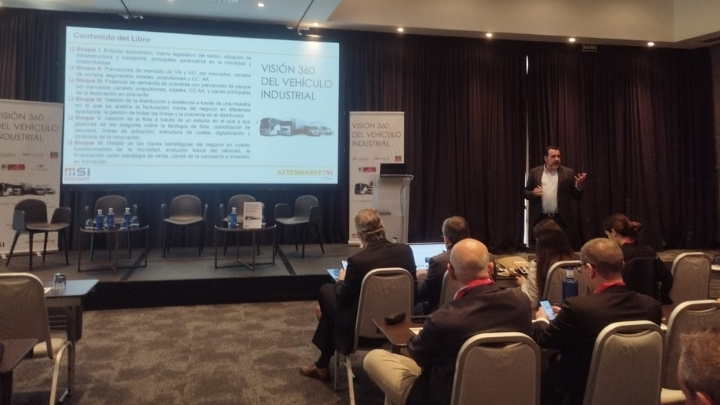 José Manual López, director comercial de MSI, presenta este martes el Libro Blanco Visión 360 del Vehículo industrial.
