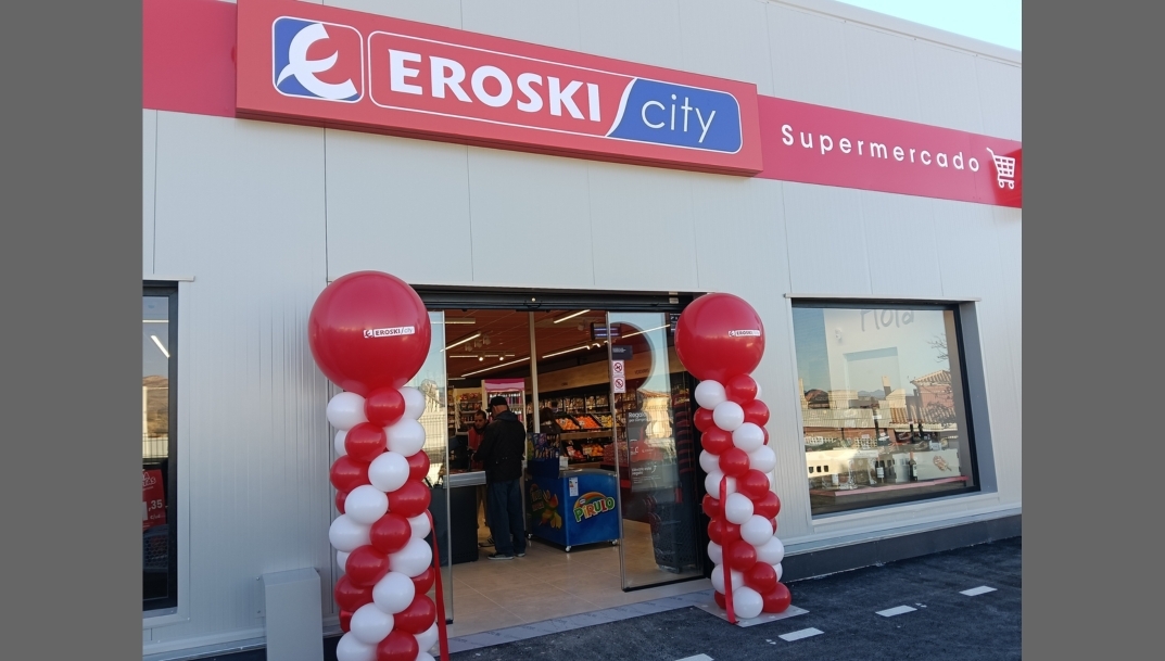 Eroski avanza en su red de franquicias con una nueva tienda en Busot (Alicante)