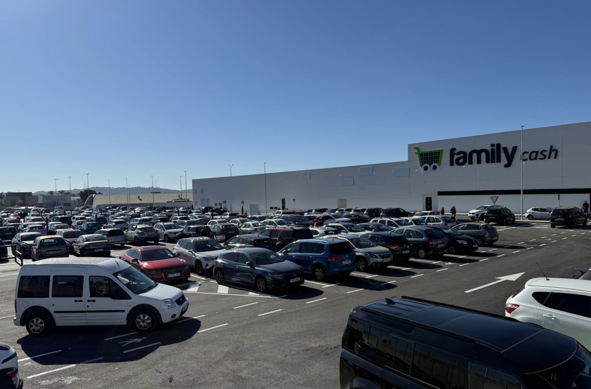 Family Cash aterriza con éxito en Jerez y ya roza los 50 hipermercados