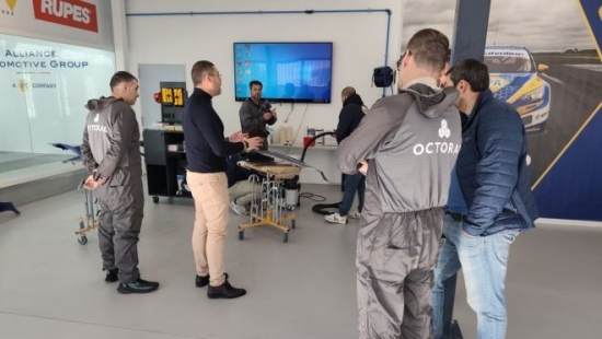 Aextauto impulsa la formación de los talleres extremeños con 