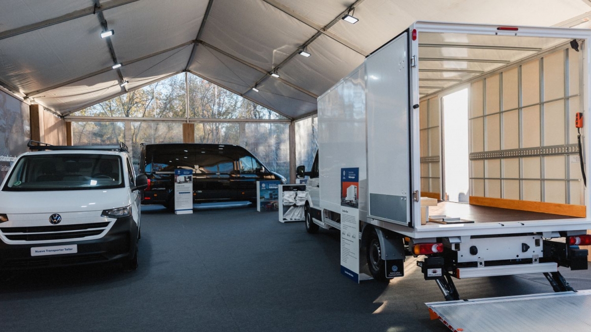 De izqda. a dcha., Transporter Taller, Crafter Courier y Crafter Box.