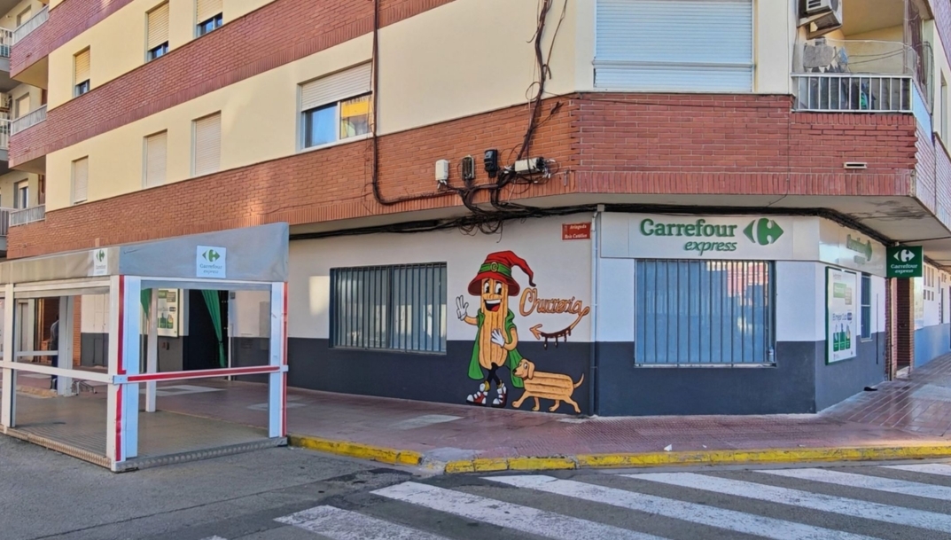 Carrefour abre en Alginet (Valencia) una tienda Express con churrería anexa