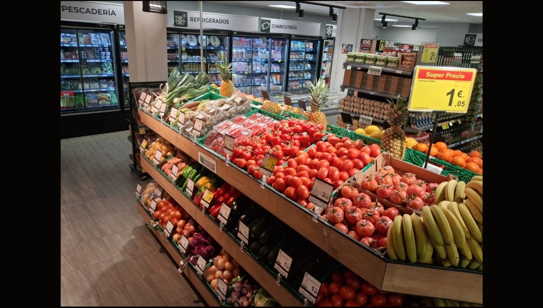 Interior del nuevo Carrefour Express de Alginet (Valencia).