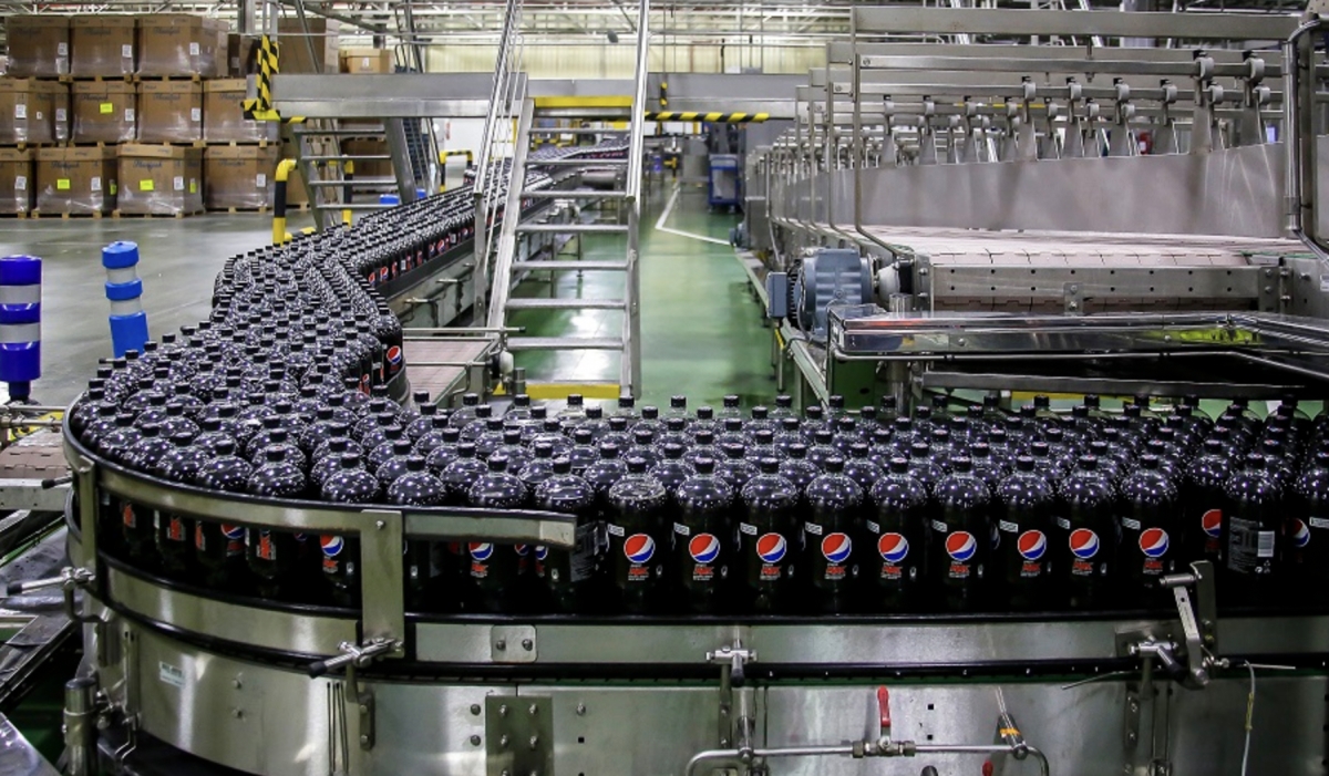 Pepsico mueve las primeras fichas de su reestructuración: reducirá portfolio, recortará gastos y revisará su cadena de suministro