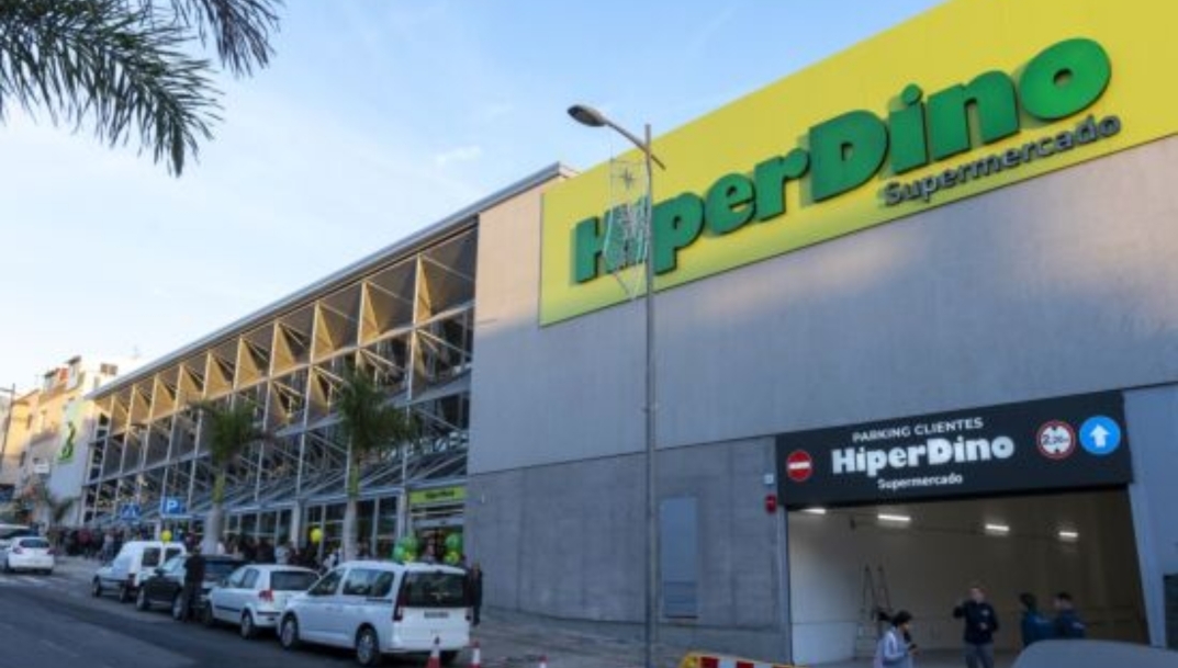 HiperDino invierte 13,5 millones en su nuevo súper de La Laguna (Tenerife), con el que cierra 2025
