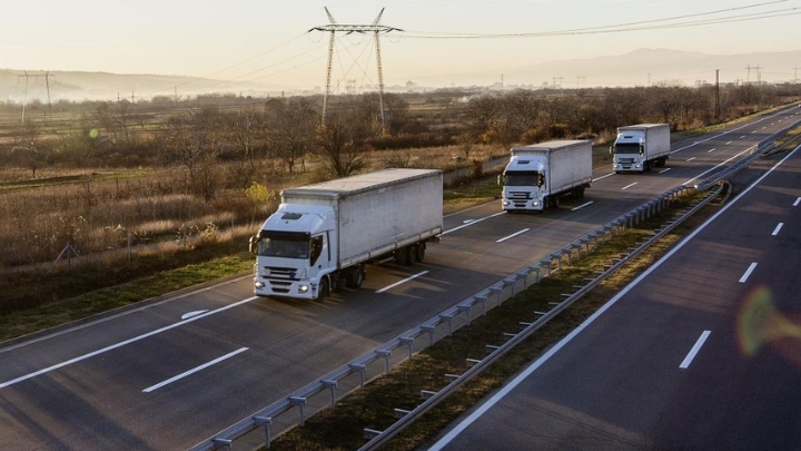 La Comisión retrasa hasta el martes 16 sus nuevas normas para flotas ante la expectación de los transportistas