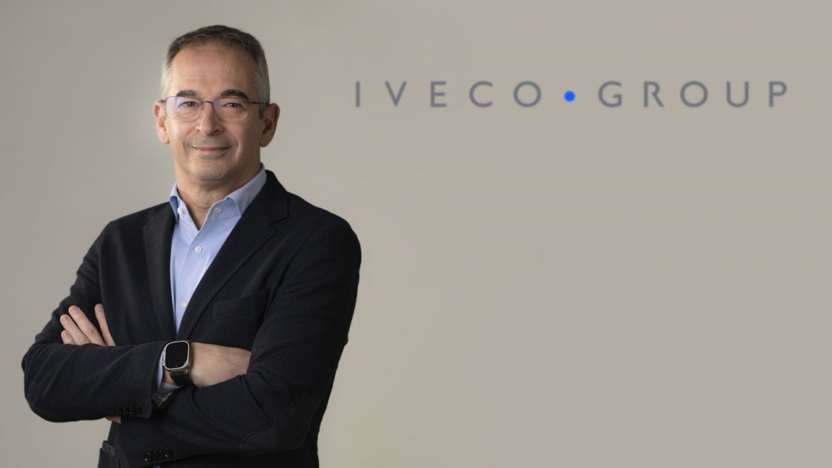 Ruggero Mughini comenzó su carrera profesional en Iveco en 2001. - 