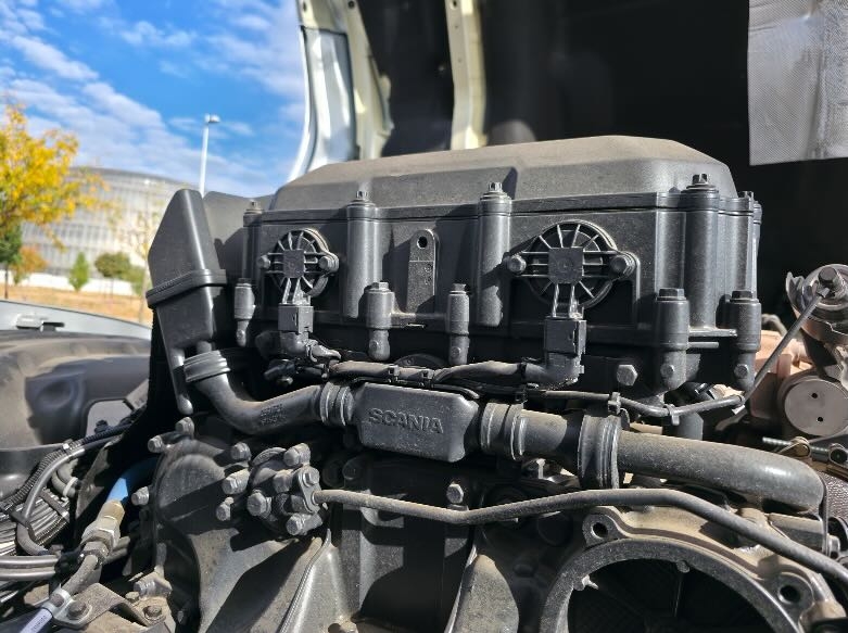 El Super 11 cuenta con doble árbol de levas en cabeza.