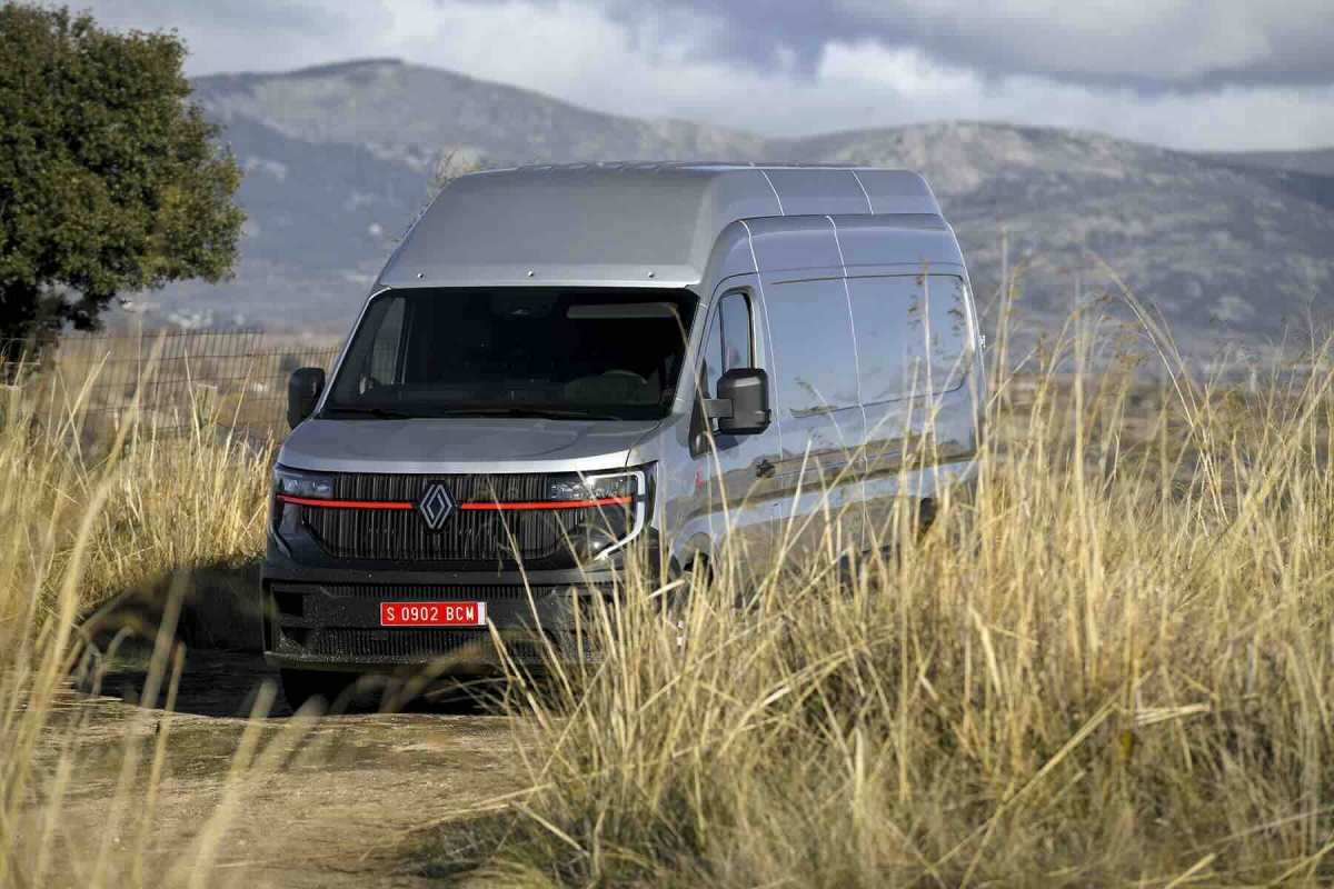 Hasta 17 m3 de volumen de carga admite la variante L4H3.