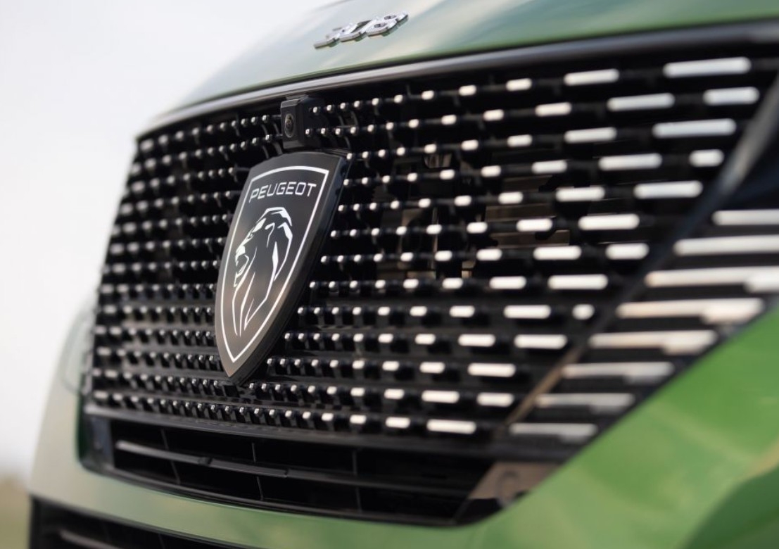 Peugeot, obligada a pagar 14.176 euros a una conductora navarra por una sentencia que reconoce un 