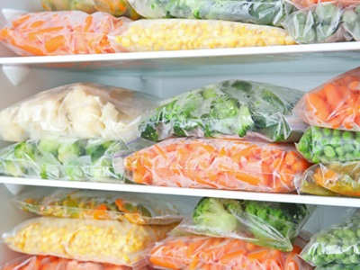 La producción de verduras congeladas modera su descenso al 1%