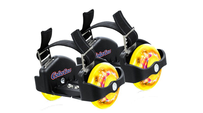 Reina sobre el asfalto con los nuevos  Rollers luminosos de ColaCao