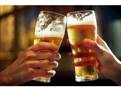 La cerveza, la bebida fría preferida en hostelería por todos los españoles