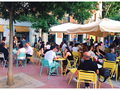 Ir a tomar algo al bar forma parte del ADN social de los españoles, pero éste evoluciona