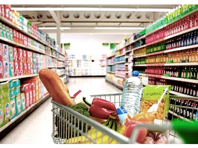 Los retailers apuestan por incrementar el surtido de comestibles y droguería y limpieza