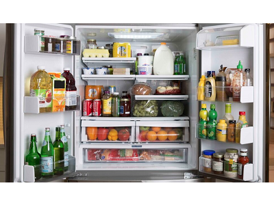 Los consumidores optan en septiembre por productos básicos para llenar despensas y frigoríficos