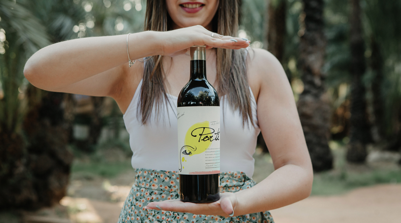 Bodegas Luzón estrena una edición limitada de Por Tí de carácter solidario