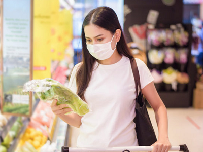 La quinta ola de la COVID no deja efectos visibles en la confianza del consumidor