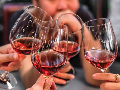 Ómicron hace caer el consumo en Madrid con un 33%