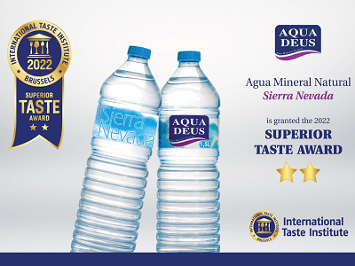 El agua mineral natural Aquadeus Sierra Nevada consigue dos estrellas en los Superior Taste Awards