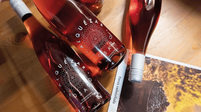 Bodega Pirineos presenta las nuevas añadas de Alquézar Rosado y Alquézar Blanco