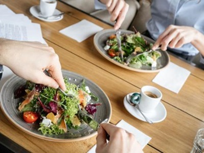 Los comensales europeos exigen opciones más saludables, lo que impulsa la innovación en los menús