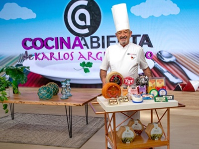 Karlos Arguiñano renueva como embajador de Quesos TGT