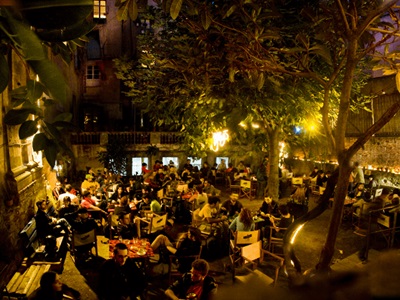 Los españoles se gastan cerca de 4.000 millones de euros en ocasión de consumo nocturno en restauración