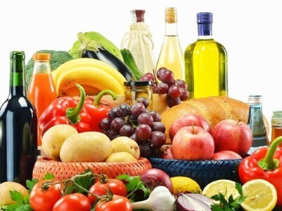 La dieta mediterránea continúa en la base de la alimentación de los españoles