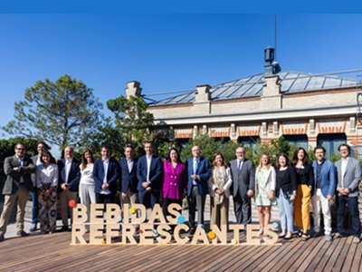 El consumo de refrescos crece ligeramente gracias al ocio diurno y las variedades sin azúcar