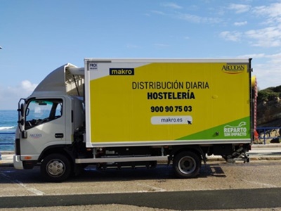 Makro amplía su flota eléctrica para la última milla