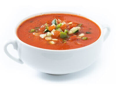 Más de la mitad de los españoles compran gazpacho envasado