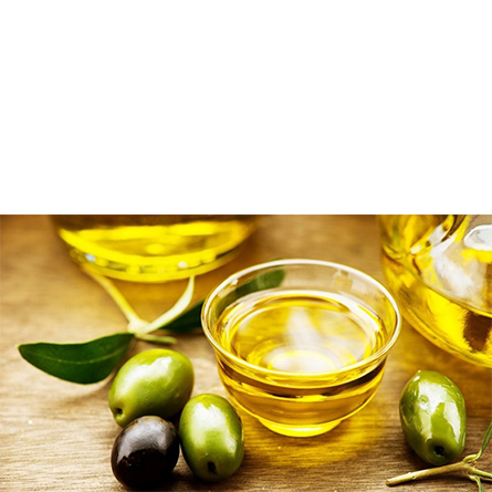 Luis Planas destaca el buen comportamiento del sector del aceite de oliva