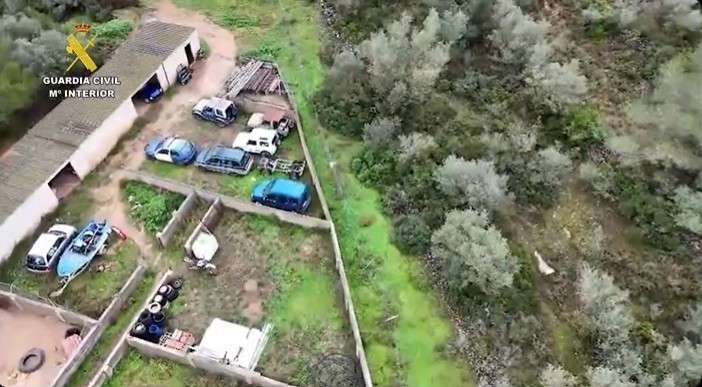Desarticulado un taller ilegal en El Perelló (Tarragona) que vertía residuos tóxicos a un Espacio de Interés Natural