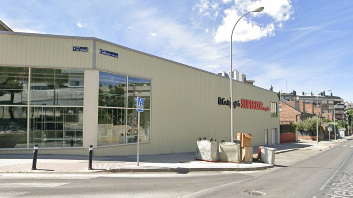 Espacio del anterior Supercor Express de Puerta de Hierro (Madrid), ahora reconvertido a supermercado El Corte Inglés.