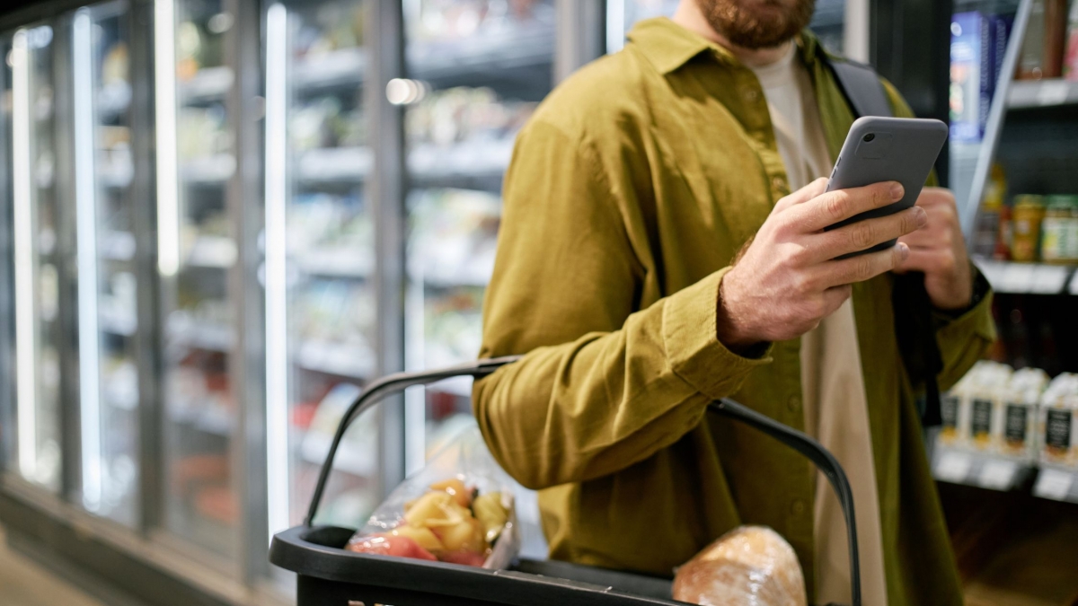 El consumidor de 2026 redefine el valor: más exigente, apoyado en la IA y menos fiel a las marcas