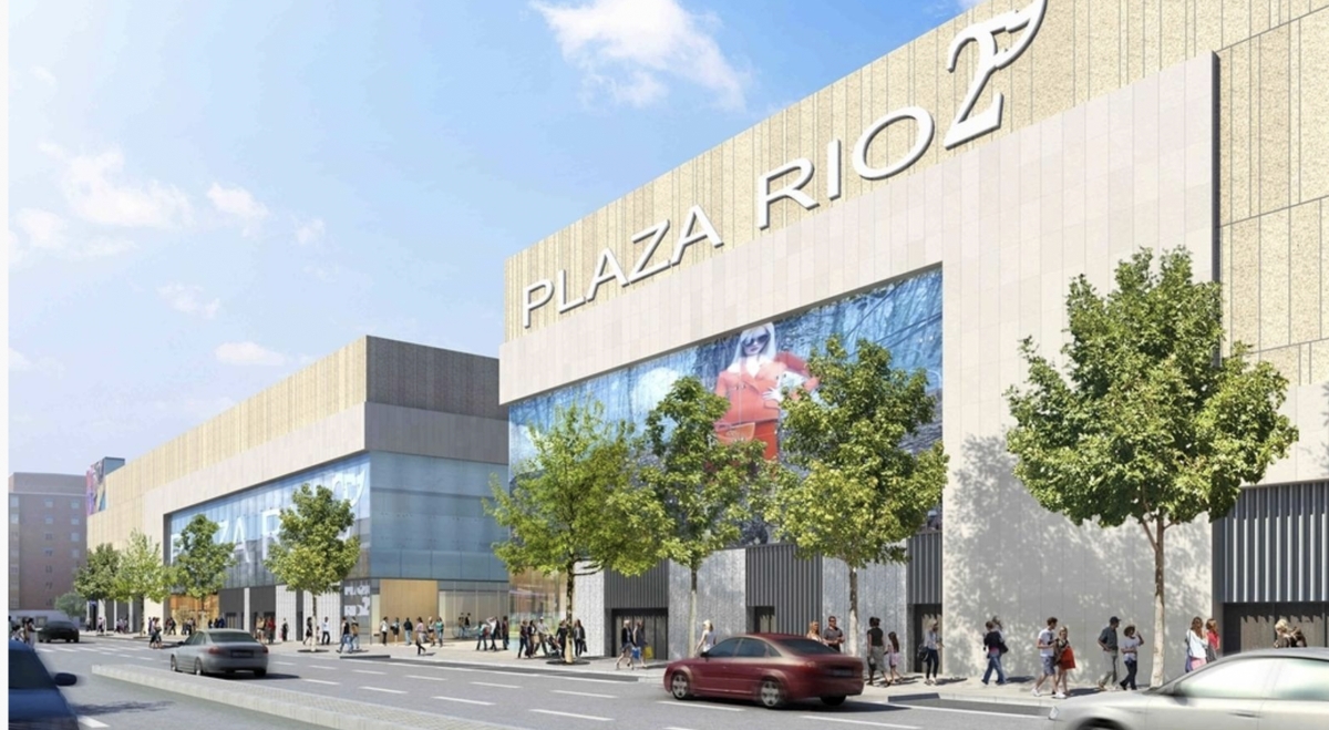 La familia Balkany estudia vender sus centros comerciales en España por 1.600 millones