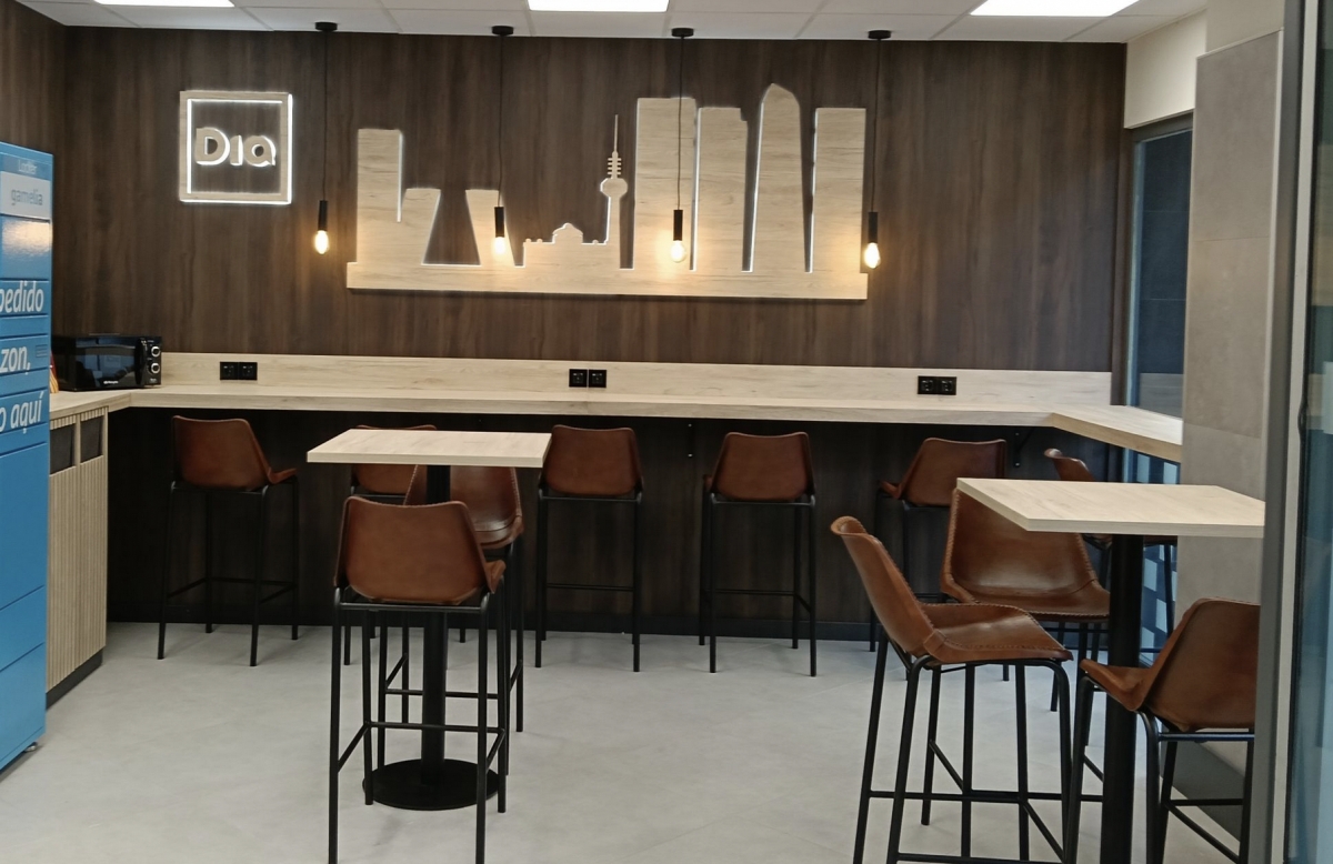 Espacio cafetería o degustación del nuevo Dia de C/ Sagasta.