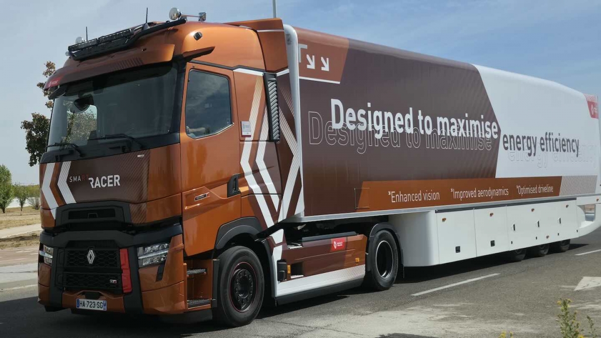 Renault T High Smart Racer 480 TC: Ascenso imparable