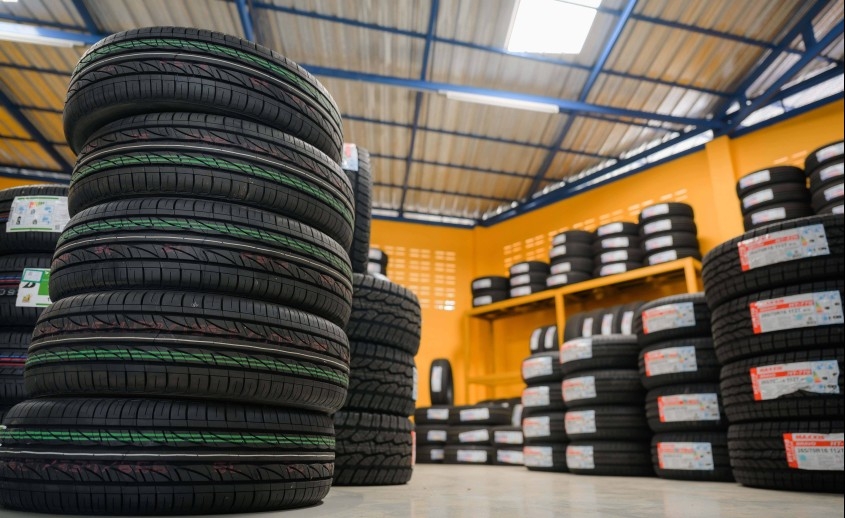 El precio de los neumáticos, que mantuvo una evolución moderada, se encareció un 1,2% durante 2025