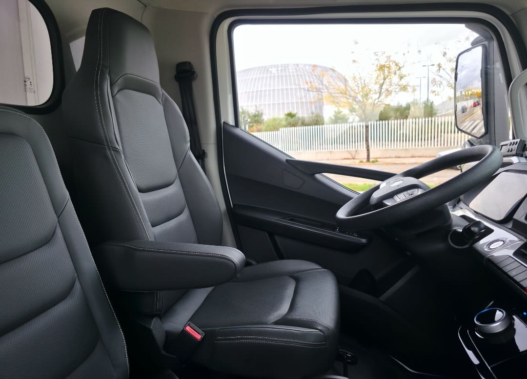 El puesto de conducción está muy por encima de la media de su segmento.