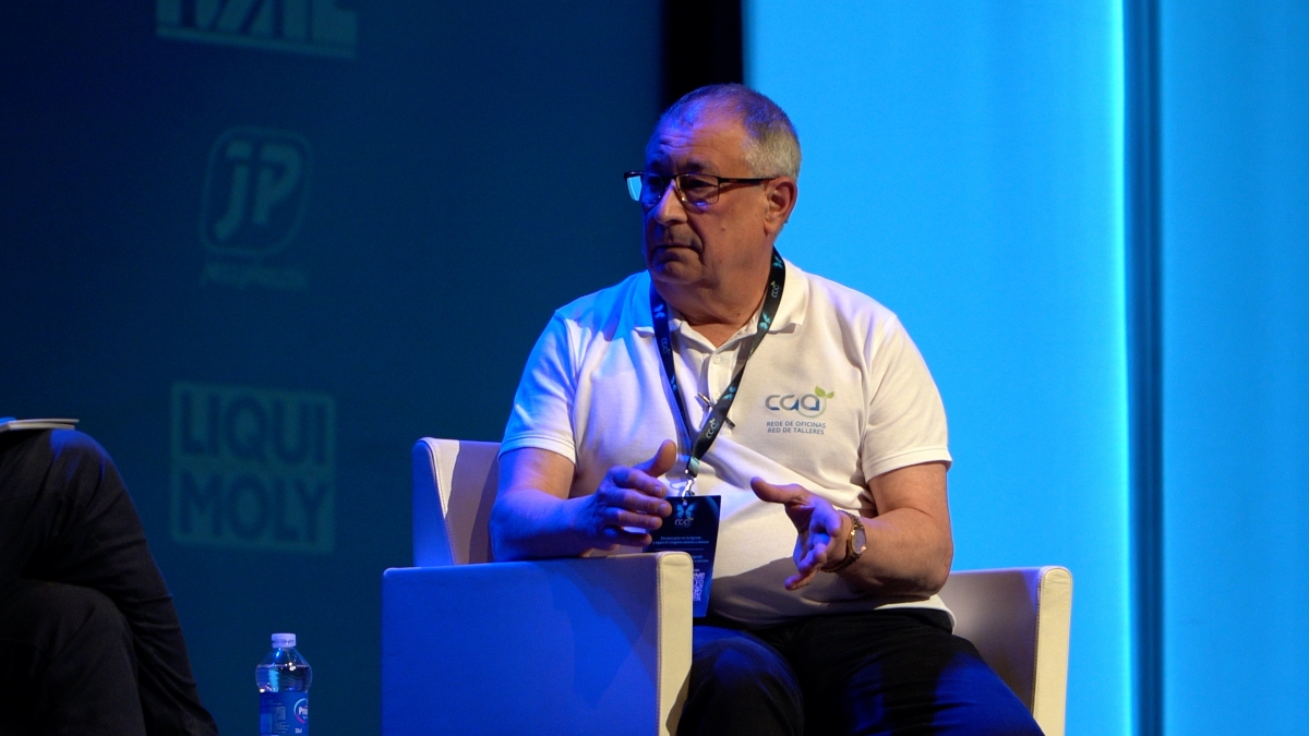 CGA honra a Fernando Checa, coordinador de redes recién jubilado, tras trece años de 