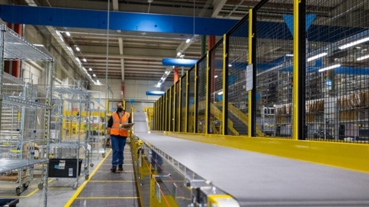 España esquiva el recorte de Amazon, que despedirá a 16.000 personas en todo el mundo