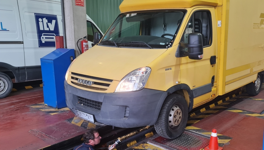 Las ITV alertan del preocupante deterioro de las furgonetas en España