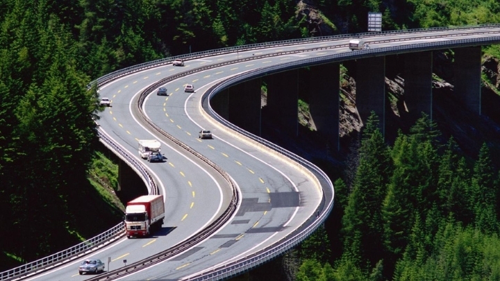 Los megaproyectos europeos de transporte van por mal camino: más caros y más tarde