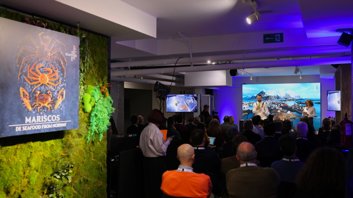 Mar de Noruega presenta en Madrid sus mariscos en un encuentro empresarial 