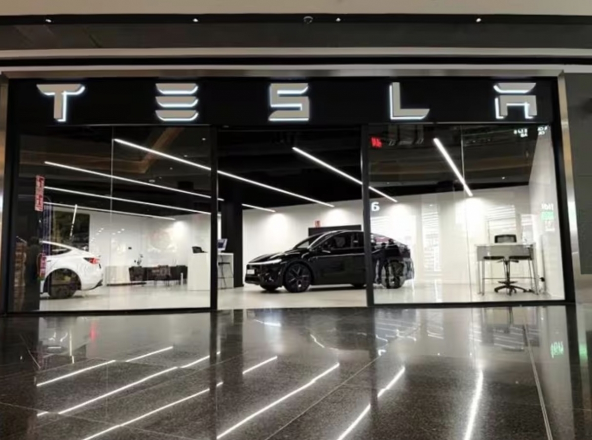 Tesla abre tres nuevos concesionarios en Galicia, País Vasco y Madrid