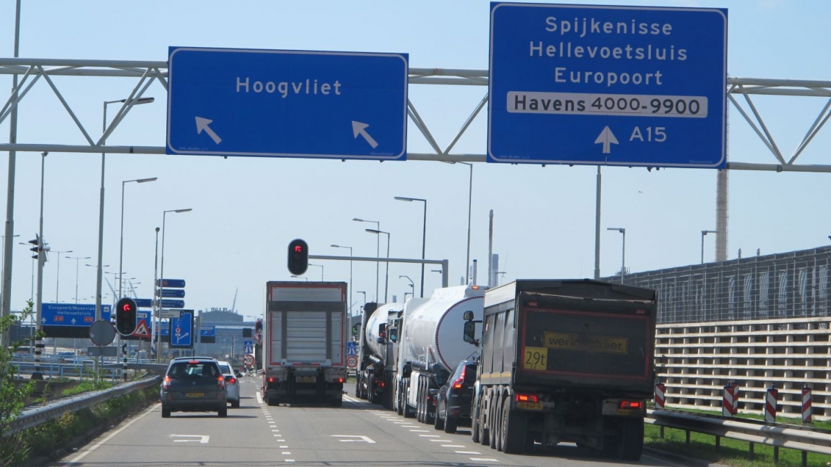 Axxès avanza en la acreditación de su OBU C’Moov 4G para el futuro peaje de camiones en los Países Bajos