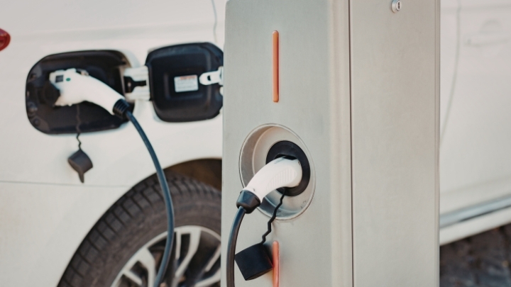 Transportes avanza en la construcción de ocho áreas de servicio con recarga eléctrica ultrarrápida