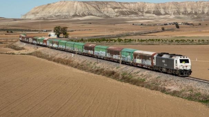 Los sindicatos ferroviarios llegan a un acuerdo con el Ministerio para desconvocar la huelga